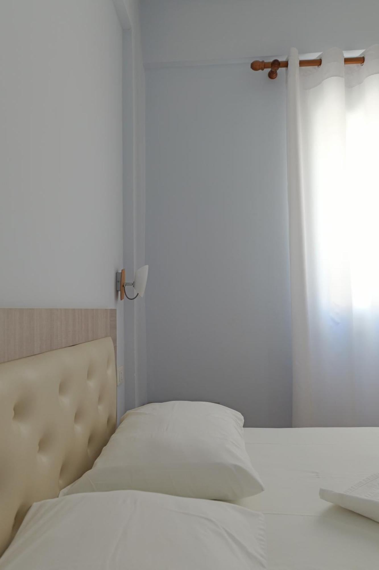 Dana Hotel Apartments Sarande Exterior photo