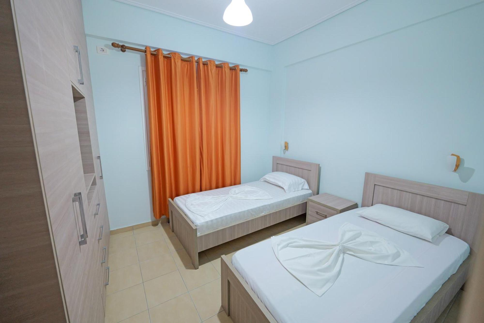 Dana Hotel Apartments Sarande Exterior photo